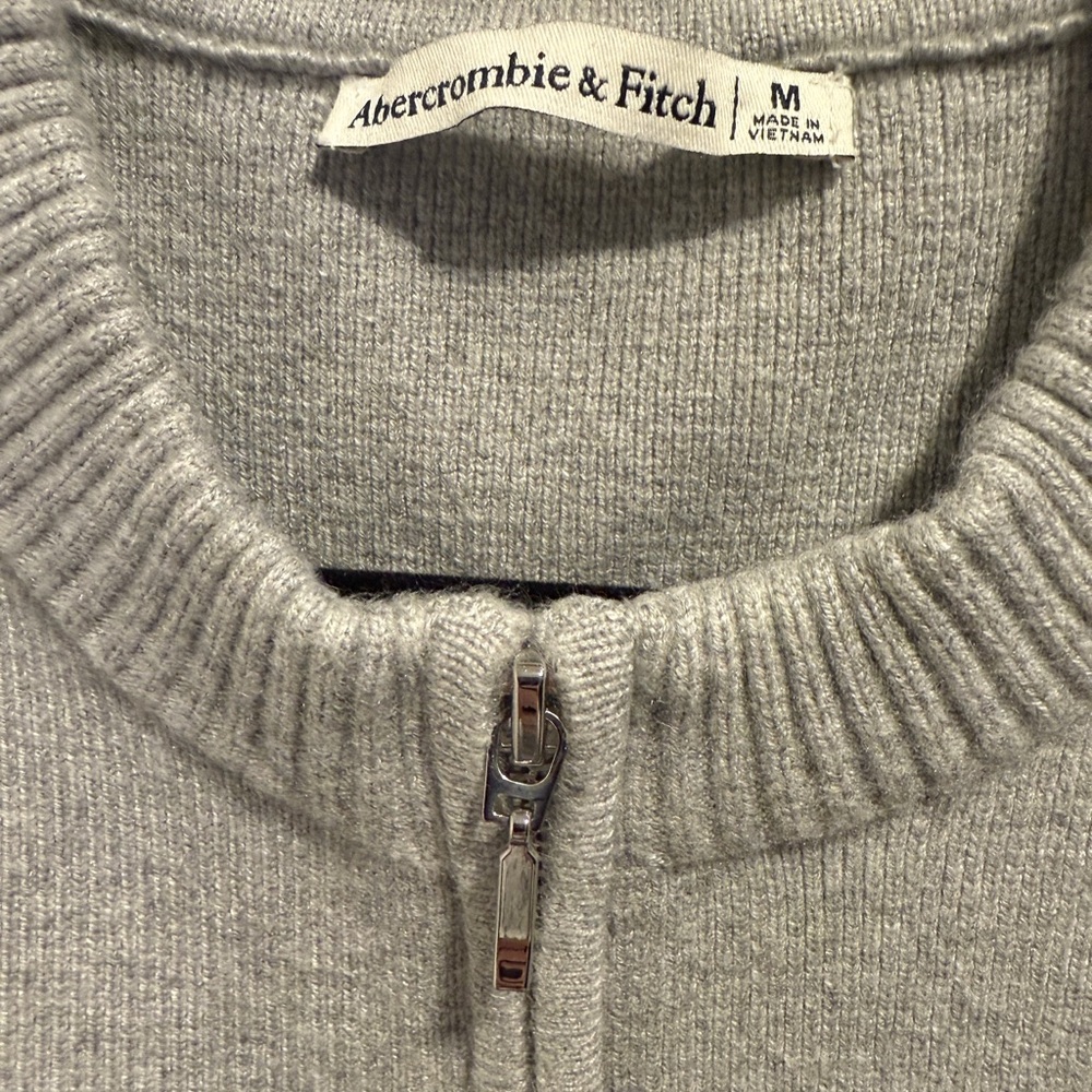 Abercrombie LuxeLoft Zip-up Cardigan - Picture 3 of 5